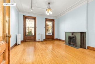 362 W 46th St Unit 2, New York, NY 10036