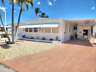 14 Falla Ct, Fort Myers, FL 33908