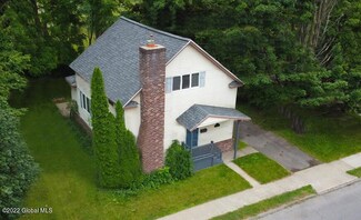 19 Albion St, Schenectady, NY 12302