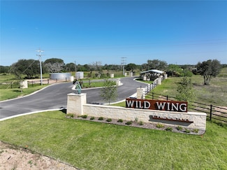 785 Gadwall Ln, Columbus, TX 78934