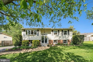 5910 Chevell Ct, Alexandria, VA 22310
