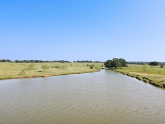 547 Fenoglio Rd, Montague, TX 76251