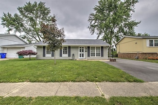3278 E Dove Dr, Decatur, IL 62526