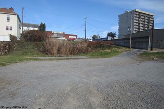 660 W Main St, Clarksburg, WV 26301
