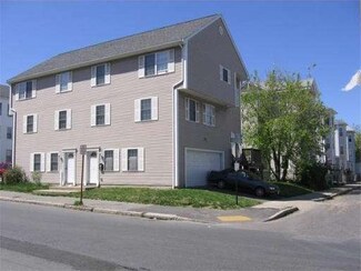 129 Dorchester St, Worcester, MA 01604