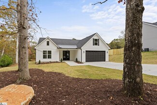 3878 Durham Rd, Greer, SC 29651