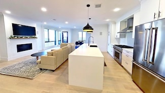 148 W 9th St Unit 6, Boston, MA 02127