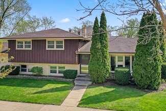1005 E Orchard St, Arlington Heights, IL 60005