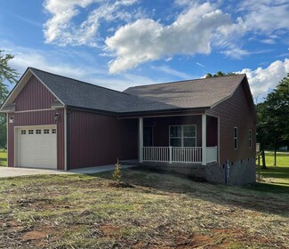 134 Honeysuckle Ln, Sparta, TN 38583