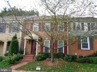 9811 Burke Pond Ln, Burke, VA 22015