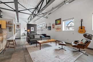 111 E Franklin Ave Unit 211, Minneapolis, MN 55404