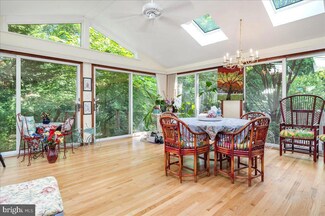 2415 Ramblewood Dr, Wilmington, DE 19810