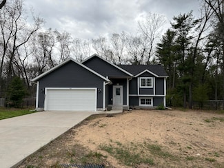 241 Jayden Dr, Muskegon, MI 49442