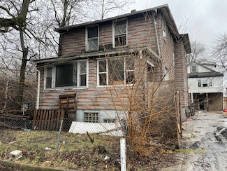 1221 E 72nd Place, Chicago, IL 60619