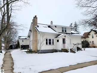 101 W Orchard Ave, Shepherd, MI 48883