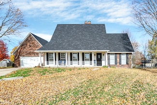 8 Marys Ct, Whiteland, IN 46184