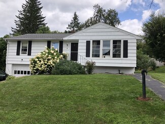 10 Claffey Ave, Worcester, MA 01606