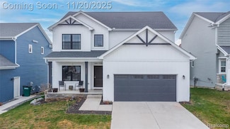 2155 Hidden Ridge Dr, Holly, MI 48442