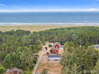 1225 204th Ln, Long Beach, WA 98631