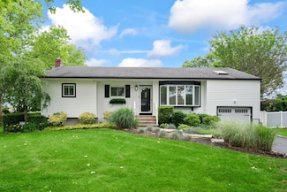 1016 Westminster Ave, Dix Hills, NY 11746