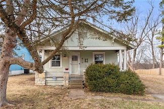 2740 N 38th St, Kansas City, KS 66104