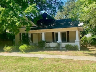 408 W New York Ave, McComb, MS 39648