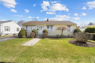 50 Whipple Ct, North Providence, RI 02911