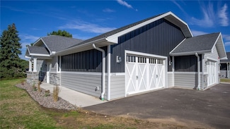 1348 Cypress Ct, Altoona, WI 54720