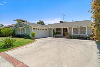 16640 Calahan St, North Hills, CA 91343