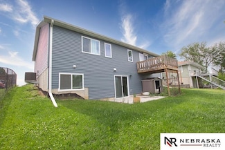 3928 NW 57th St, Lincoln, NE 68524