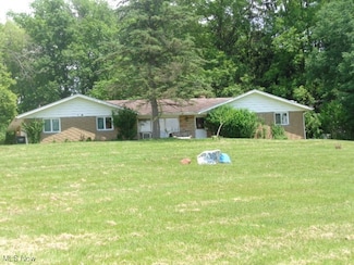 17001 Alexander Rd, Bedford, OH 44146