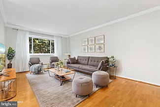 4545 Macarthur Blvd NW Unit 202, Washington, DC 20007