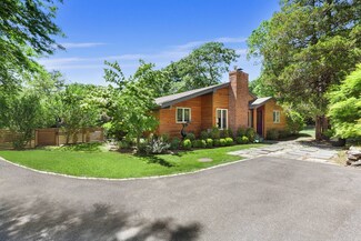 300 N Sea Mecox Rd, Southampton, NY 11968
