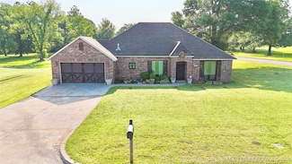 2102 N Peaceful Ln, Stigler, OK 74462