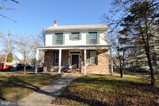 32 Elizabeth St, Pemberton, NJ 08068