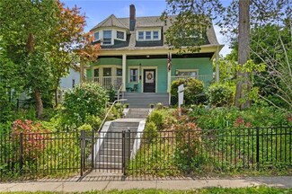 226 Castleton Ave, Staten Island, NY 10301