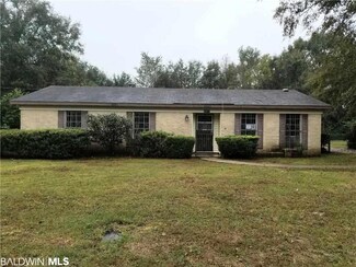 6851 Sandra Dr, Theodore, AL 36582