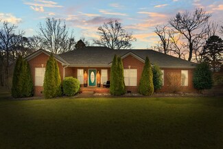 374 Ranch Rd, Portland, TN 37148