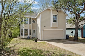 2808 W 64th Place, Tulsa, OK 74132