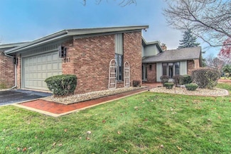 201 Carnoustie Ct, Schererville, IN 46375