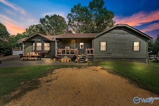 139 Solomon Ave, Rainsville, AL 35986