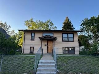 905 Fuller Ave, Saint Paul, MN 55104