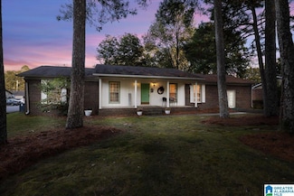 805 Cotton Ave, Oneonta, AL 35121