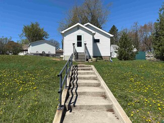 408 Midway Ave, Proctor, MN 55810