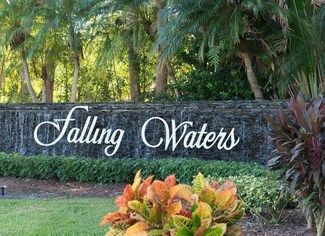 2462 Hidden Lake Dr Unit 208, Naples, FL 34112