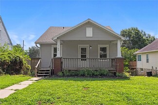 1104 N 13th St, Leavenworth, KS 66048