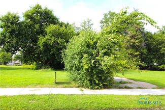 848 Avondale Ave, Toledo, OH 43607