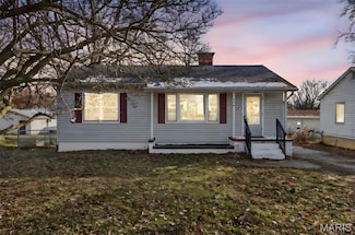 360 Harris St, Troy, MO 63379