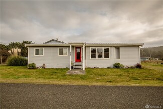 4880 Railroad Ave, Moclips, WA 98562