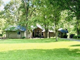 1767 Squire Rd, Nortonville, KY 42442
